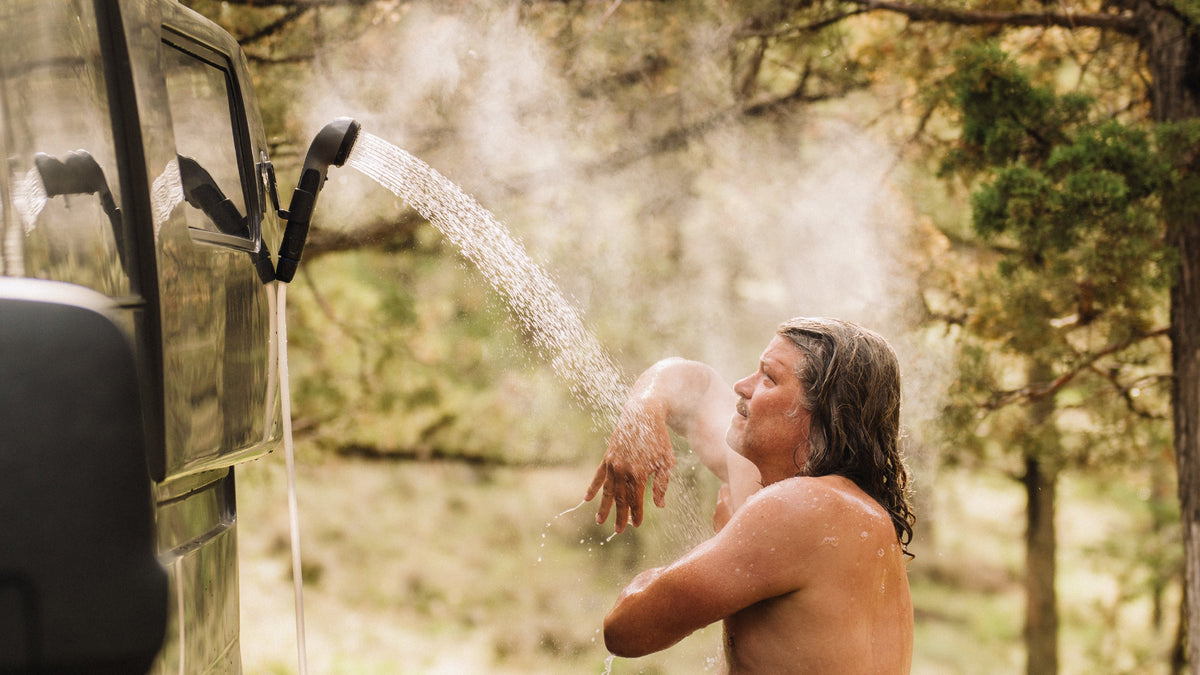 How to Stay Comfortable Camping When Temperatures Drop at Night