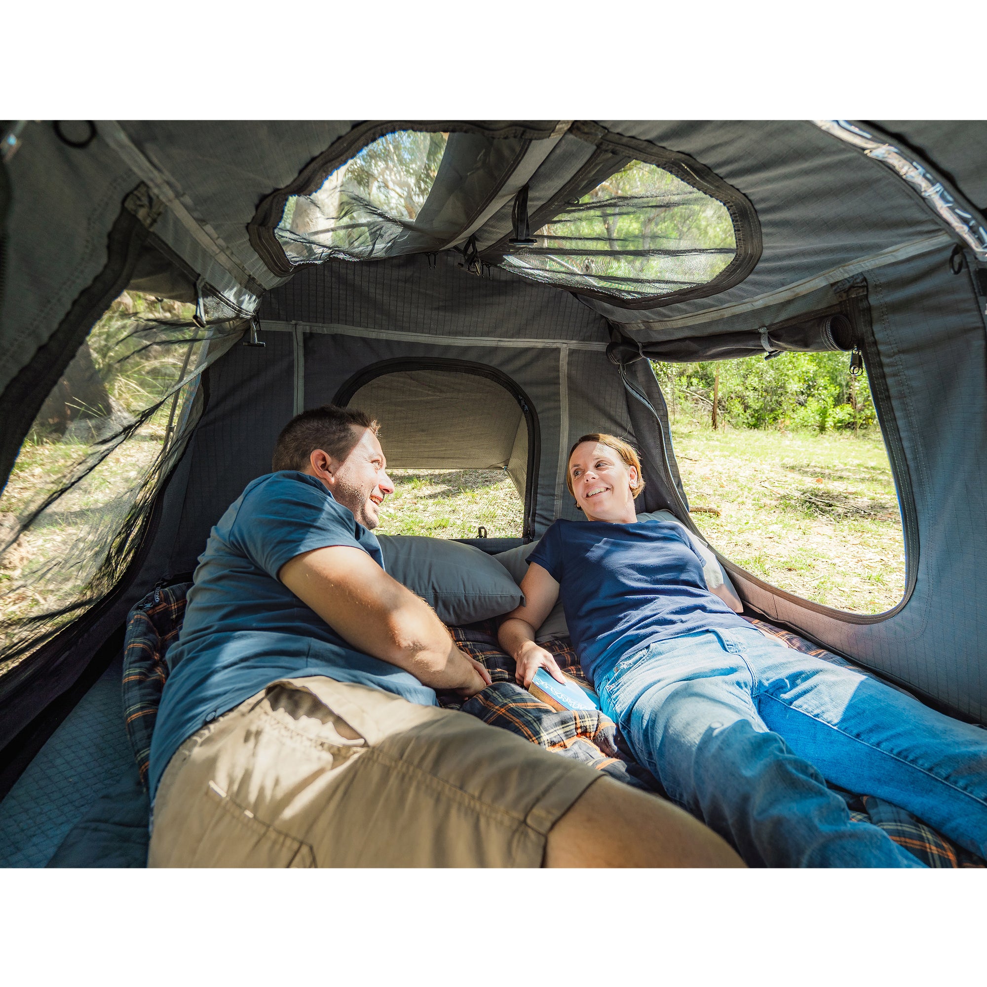 tent or swag Sundowner Swag 2P – Spacious 2-Person Swag